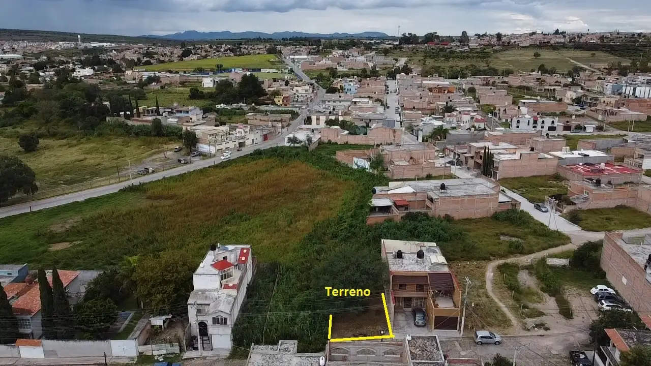 Terreno Ubicado en Calle Prolongacion Calvillo imagen 2