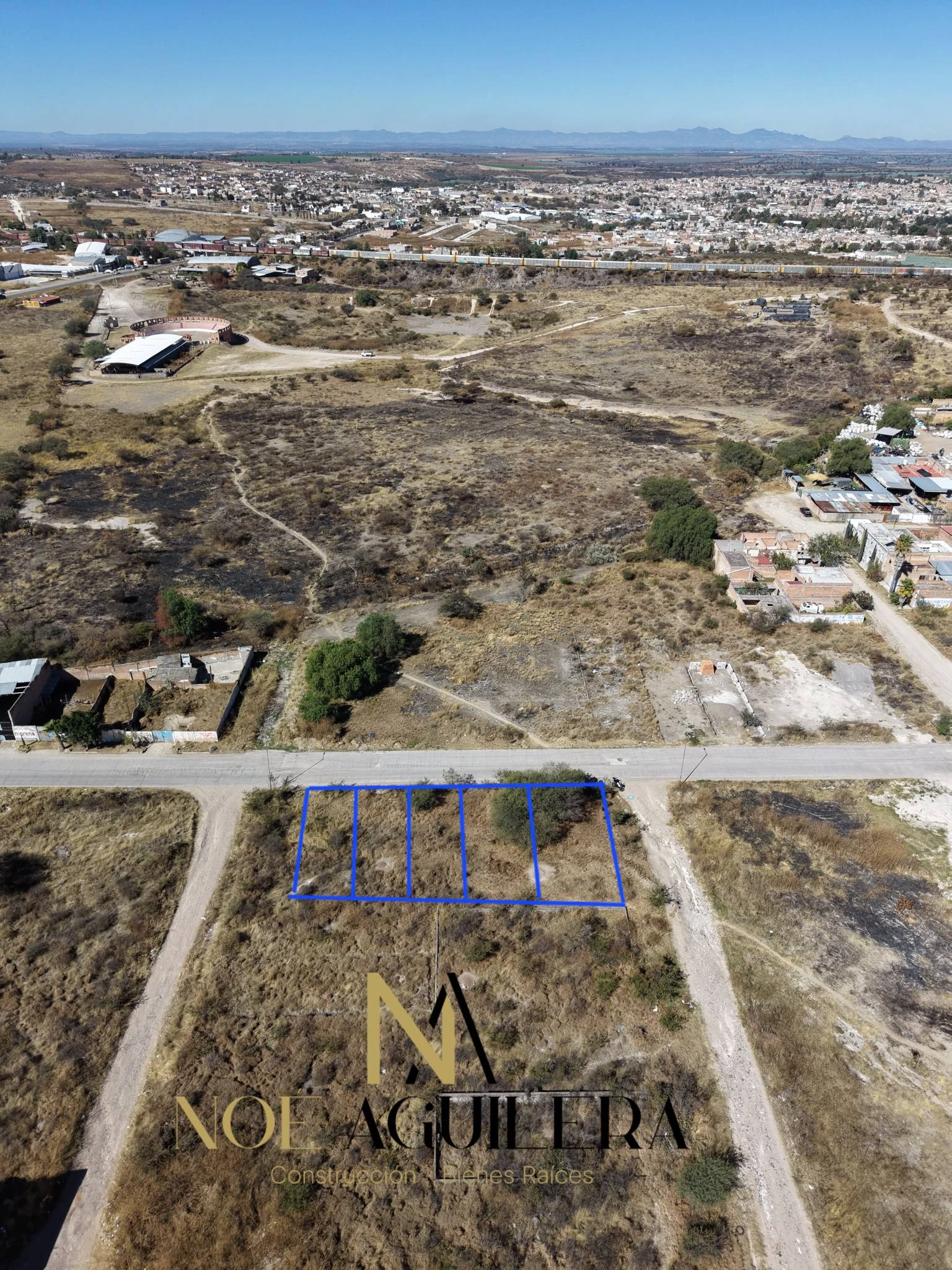 5 Terrenos juntos sobre avenida en colonia Loma Linda imagen 2