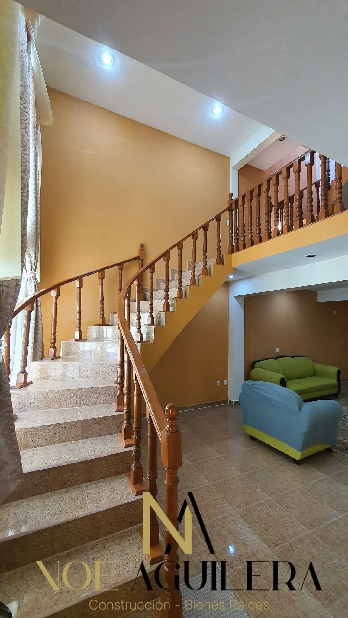 Casa con terraza grande y vista panoramica imagen 12