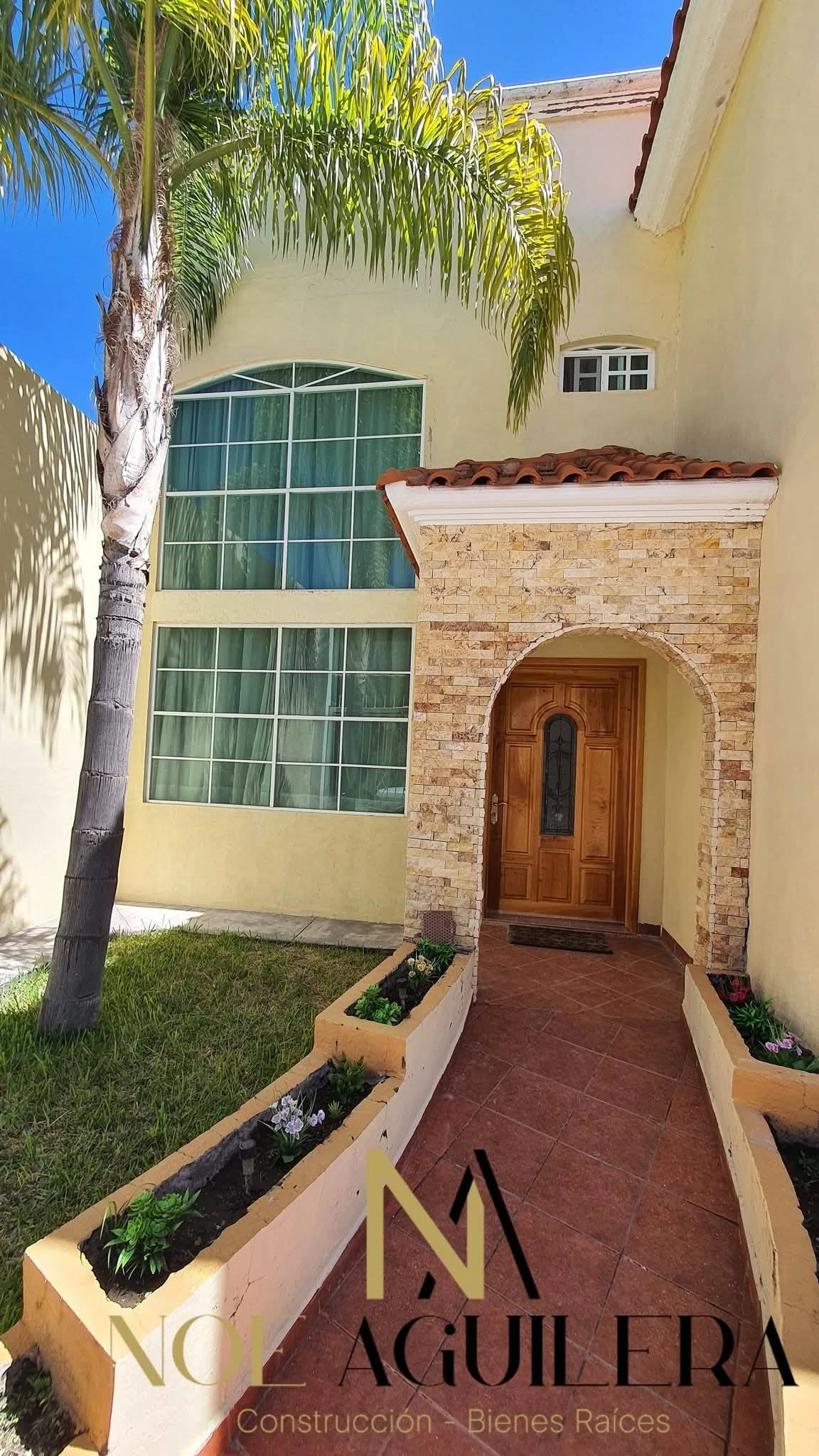 Casa con terraza grande y vista panoramica imagen 19