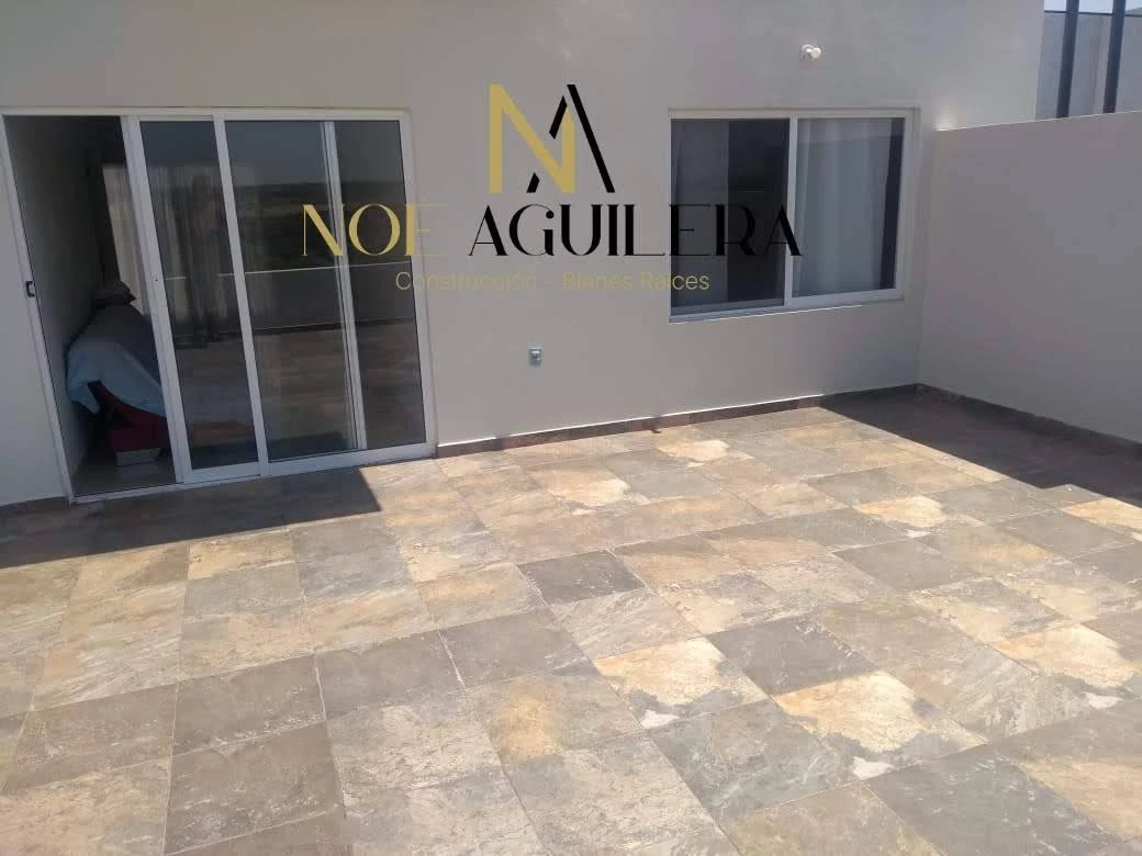 Casa blanca grande y bonita en venta imagen 7