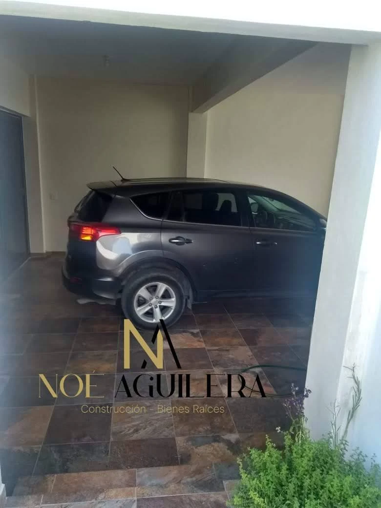 Casa blanca grande y bonita en venta imagen 14