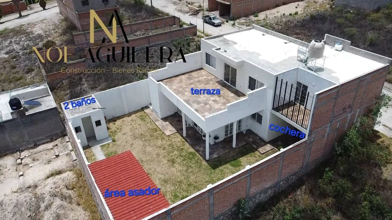 Casa blanca grande y bonita en venta imagen 24