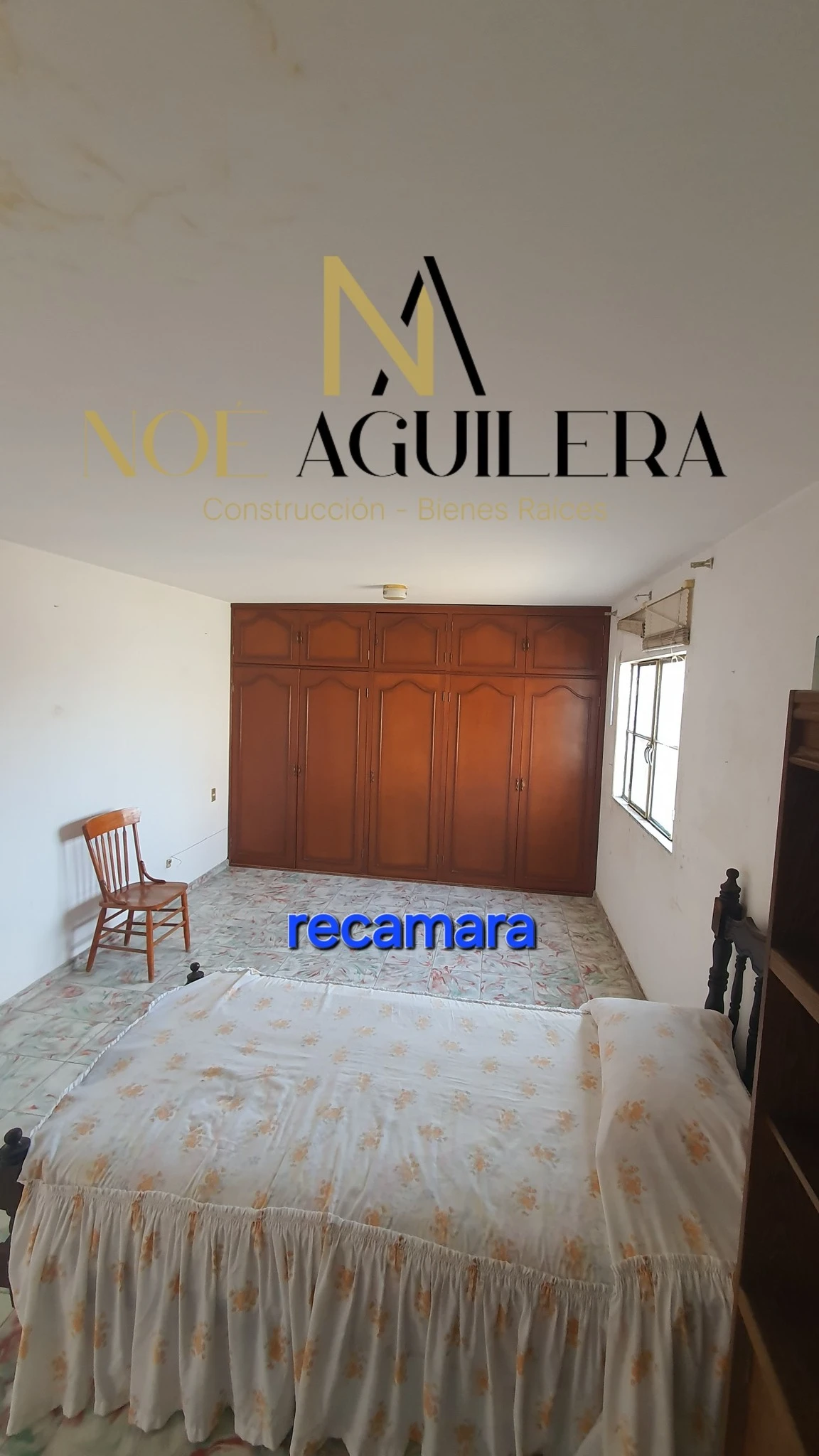 Casa en esquina, local comercial y cochera grande imagen 2