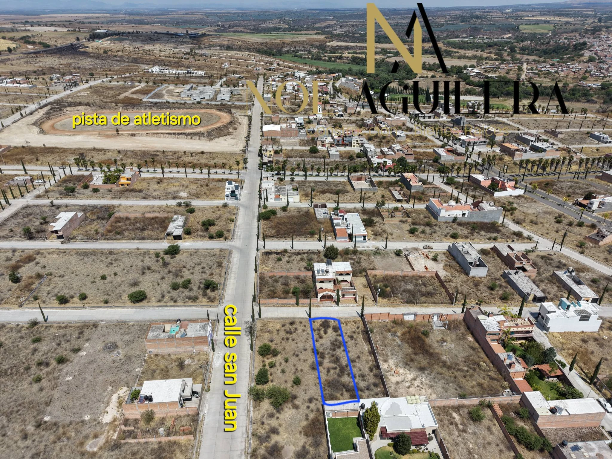 Terreno en residencial las villas cerca de entrada a fraccionamiento imagen 2