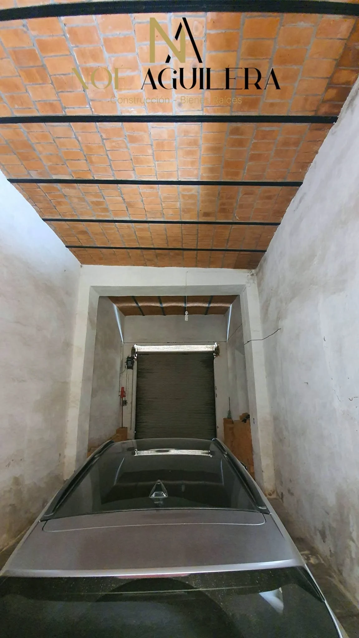 CASA ANTIGUA EN LA MEJOR ESQUINA COMERCIAL, imagen 4