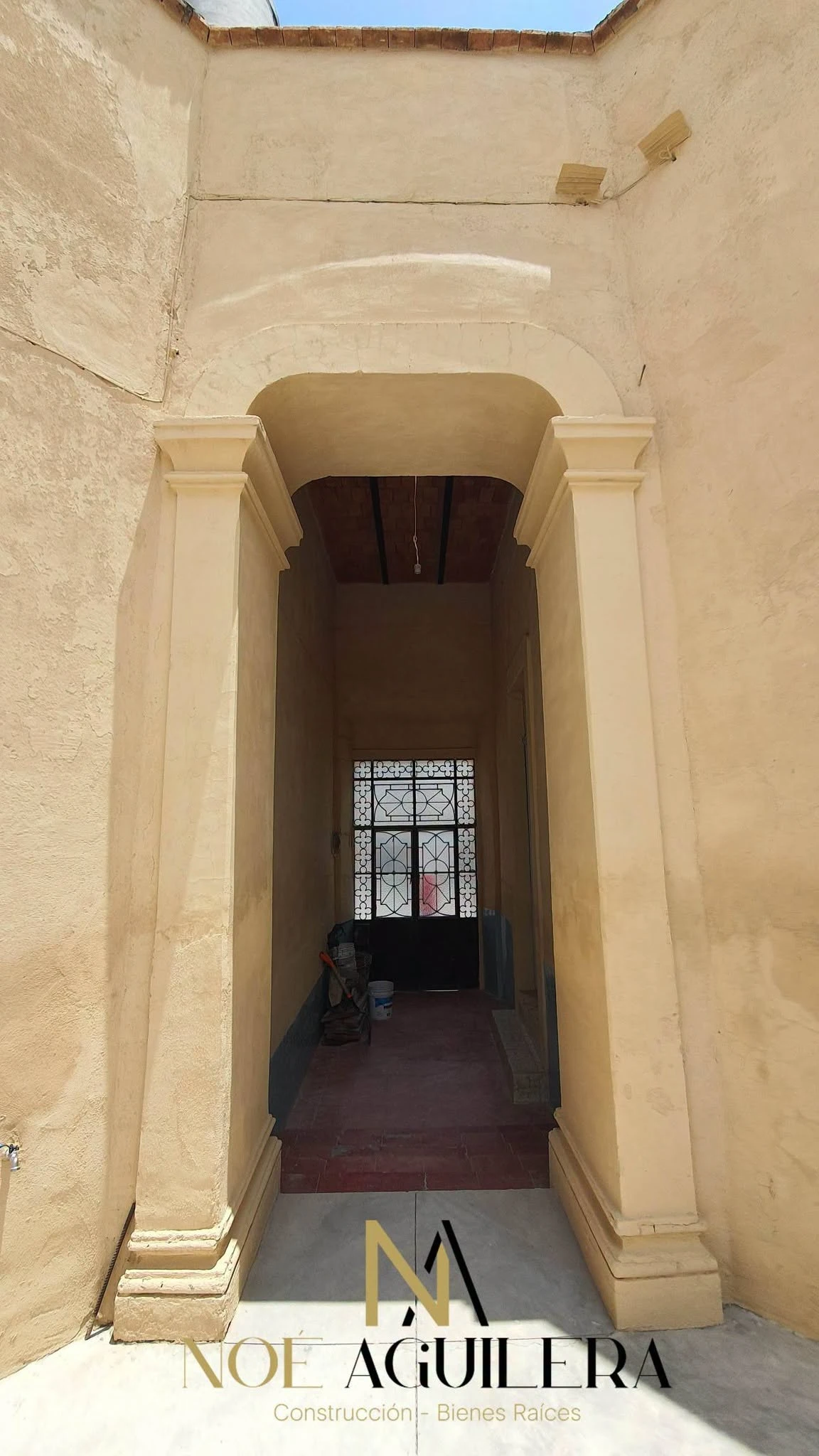 CASA ANTIGUA EN LA MEJOR ESQUINA COMERCIAL, imagen 8