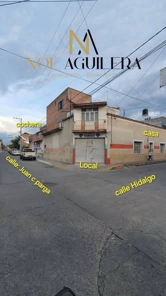 Casa en esquina, local comercial y cochera grande